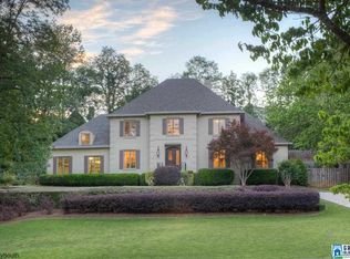 2316 Tanglewood Brook Ln, Vestavia, AL 35243