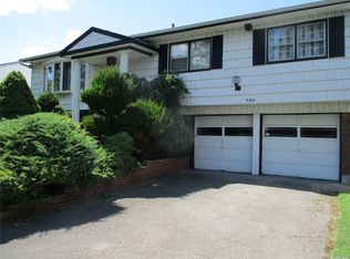 750 University St, Valley Stream, NY 11581