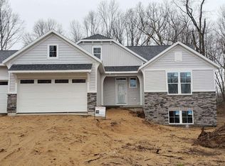 4668 Harbor View Dr SE, Grand Rapids, MI 49512