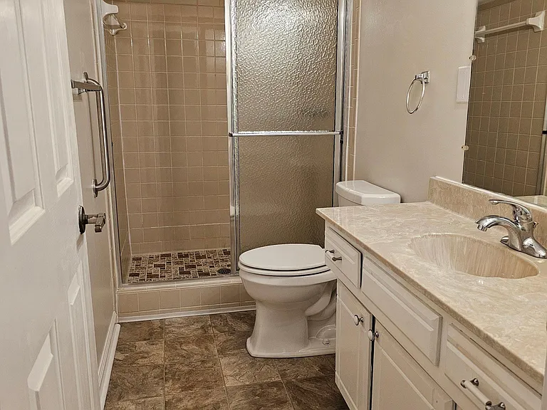 121 Winding Way — Photo 13