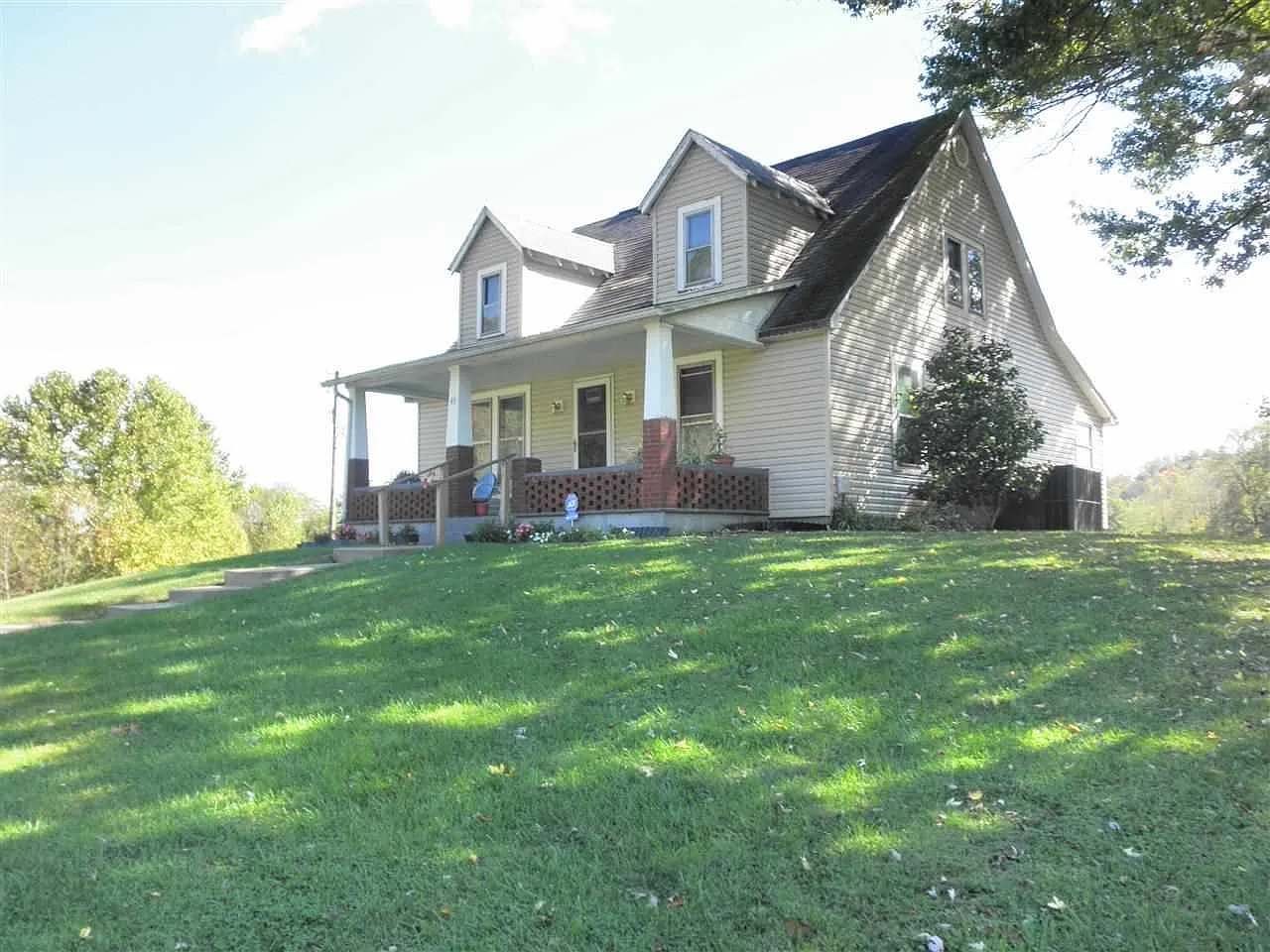 40 Louella St photo 1