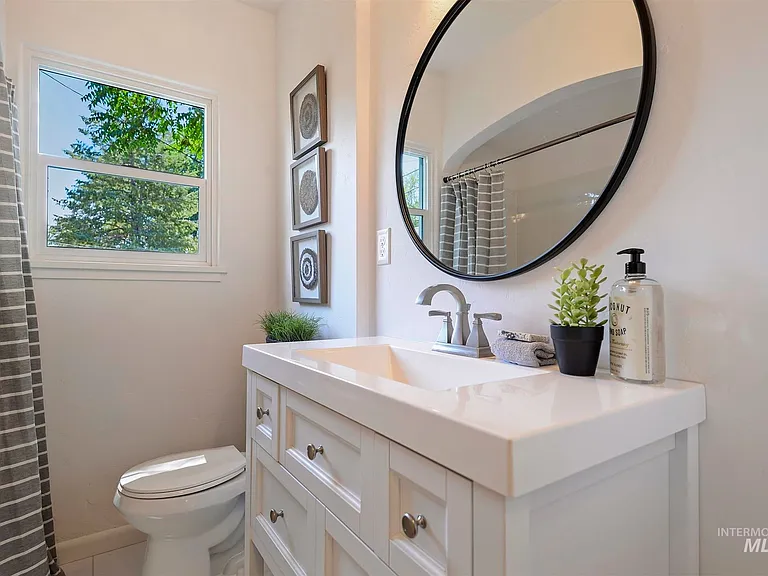 Upstairs Bathroom