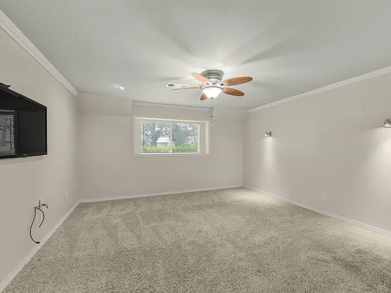 14915 Chadbourne Dr — Photo 23