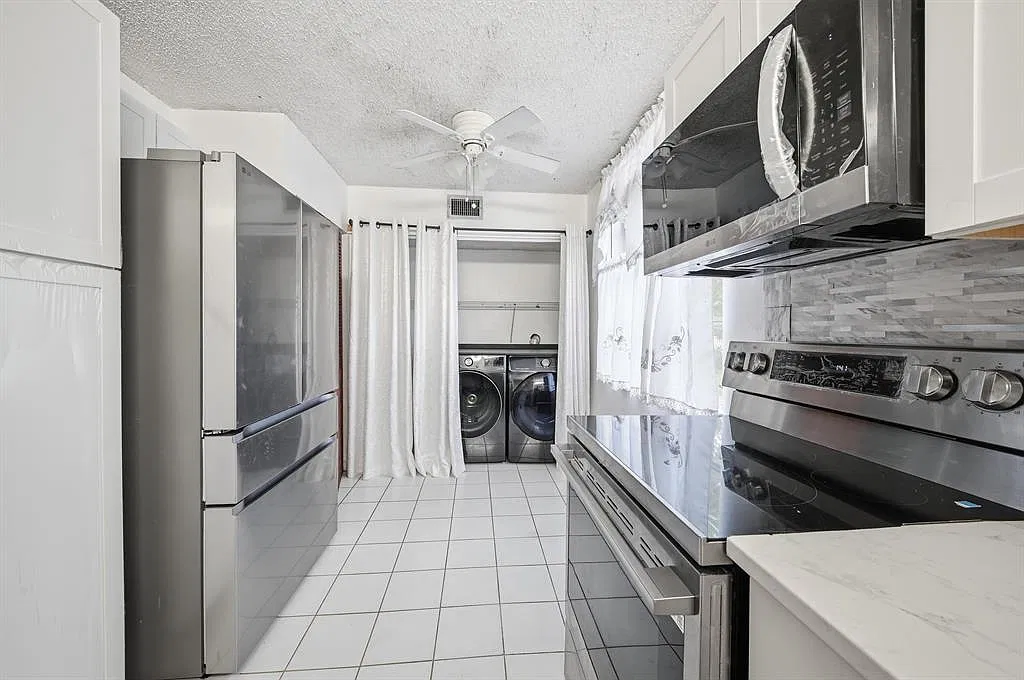 7875 Margate Blvd — Photo 4