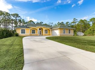 909 Cortez Ave, Lehigh Acres, FL 33936