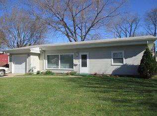 1634 Meadowbrook Dr, Mason City, IA 50401