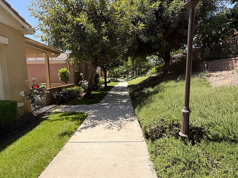 10302 Oldham Ln — Photo 10