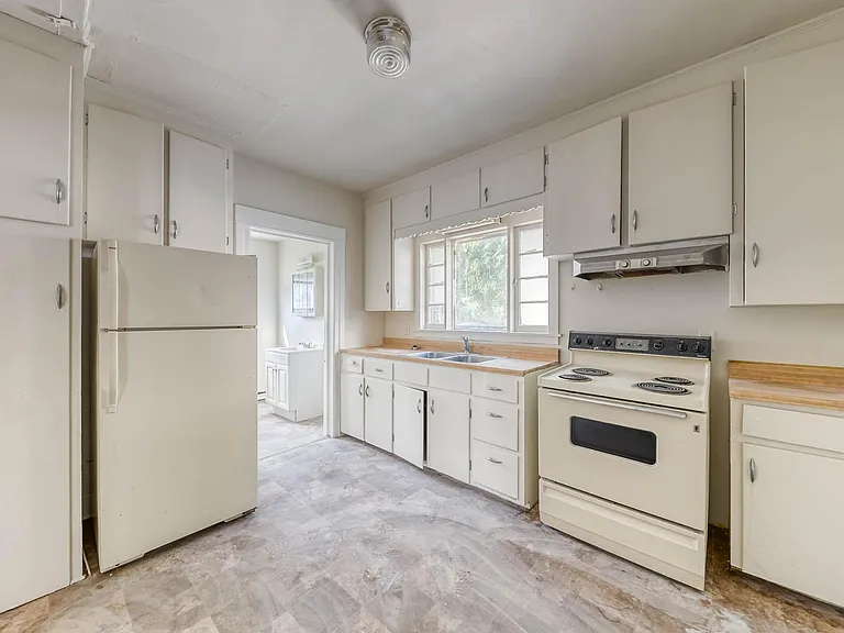 507 N Sycamore St — Photo 8
