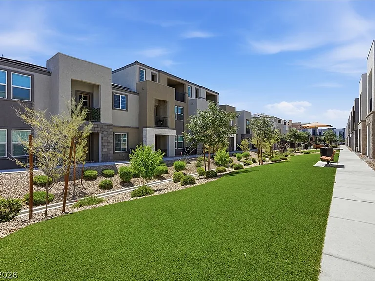 6126 Garden Oasis St — Photo 29