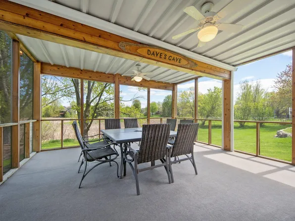 742 Country Ln, Delano, MN 55328