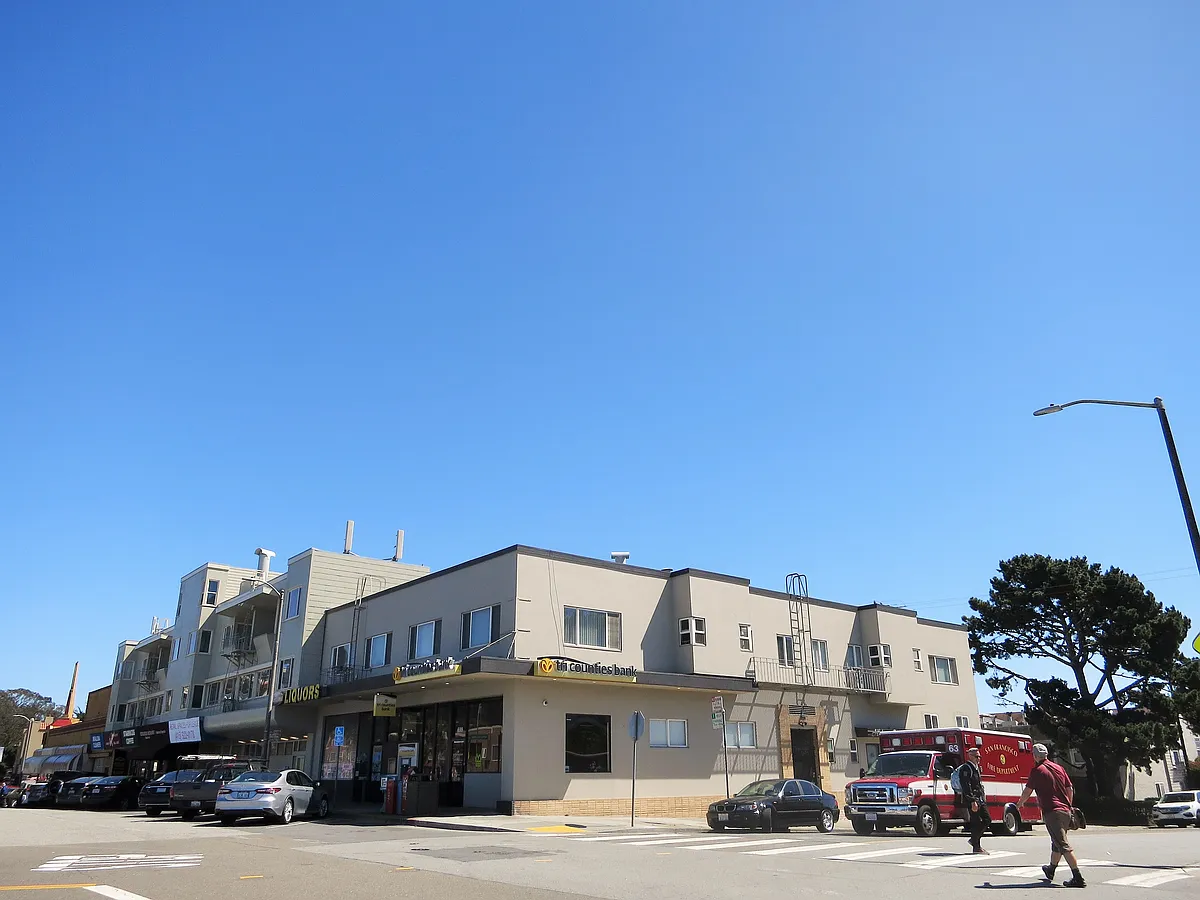 Building Photo - 111 Fowler Ave #3