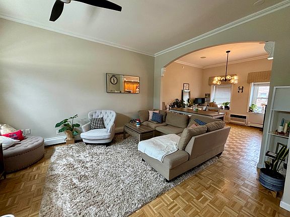 4th image of 623 Madison St Unit 3C