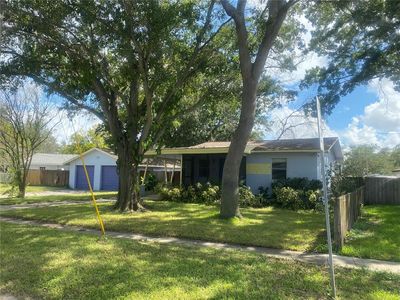 8120 Riverside Dr N, Saint Petersburg, FL, 33702