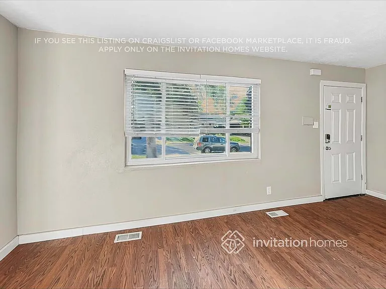 9240 Wigham St — Photo 12