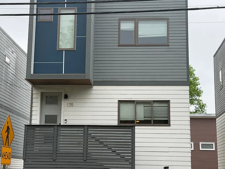 175 W Martin Luther King Jr Blvd — Photo 1