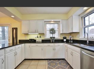 7611 Tallwood Rd, Prospect, KY 40059