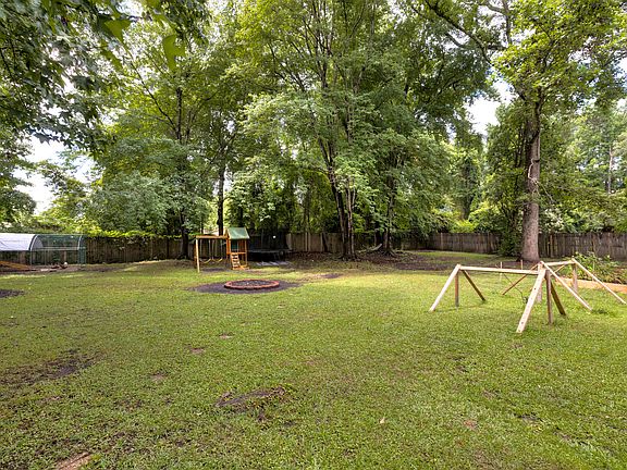 5th image of 2126 Gin Branch Rd