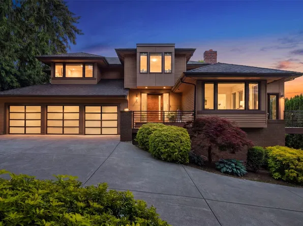 7842 NE 10th Street, Medina, WA 98039