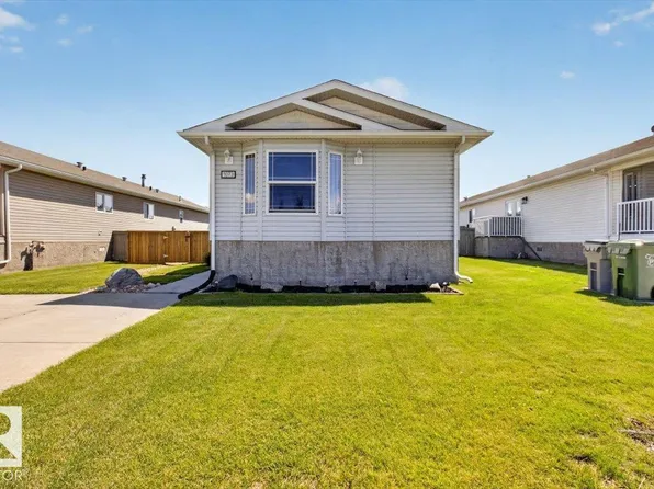 1073 Aspen Dr E, Leduc, AB T9E 8R1