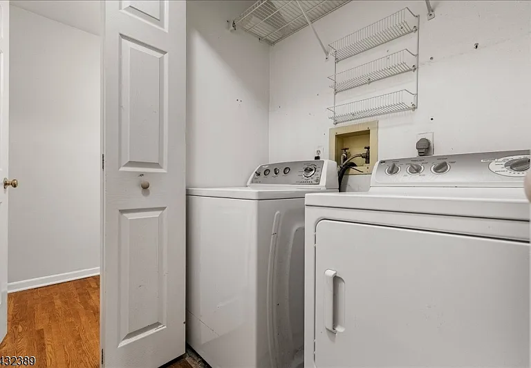 10 Exeter Rd — Photo 15