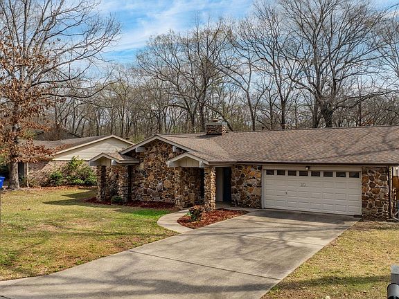 5th image of 10 Forrest Ln