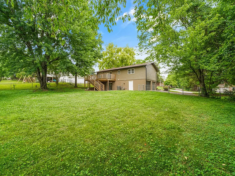 509 Banbury Rd — Photo 44