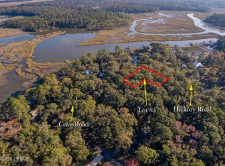 5 Cove Rd, Beaufort, SC 29907