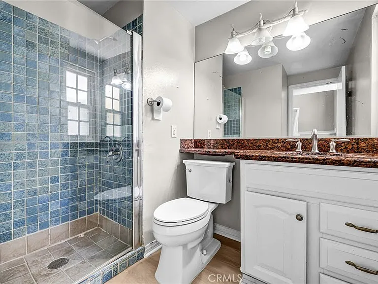 4 Hickory Tree Ln — Photo 21