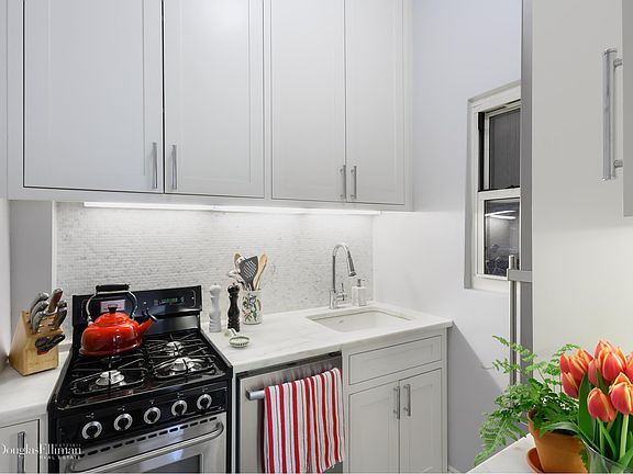 4th image of 523 E 84th St APT 2A