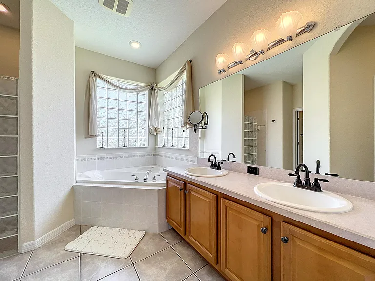 832 Cumberland Cir — Photo 15