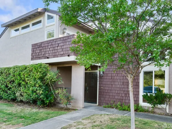 1945 Las Encinas Ct, Los Gatos, CA 95032