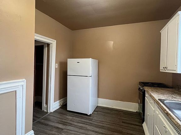 2nd image of 1851 Whitehall St APT 3