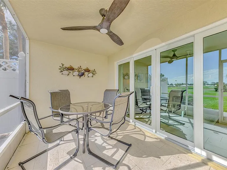 917 Wexford Blvd #917 — Photo 37