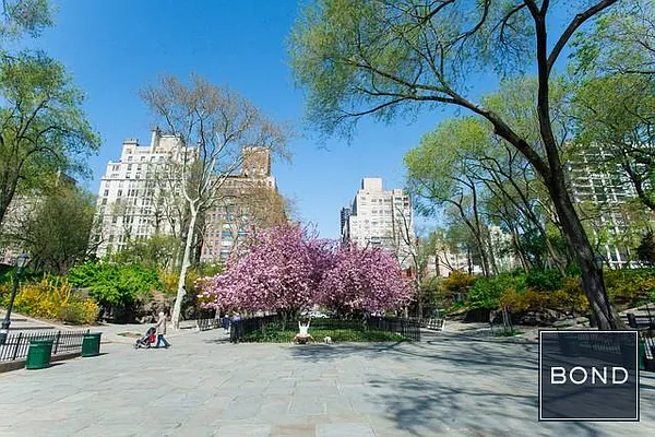 Rented by Bond New York | media 6