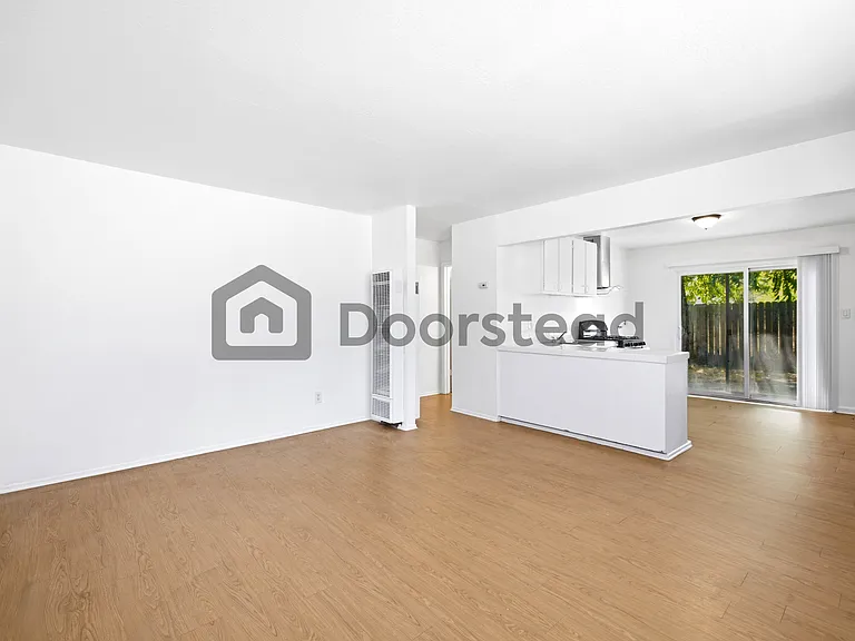 1710 Kenwood St #3 — Photo 7