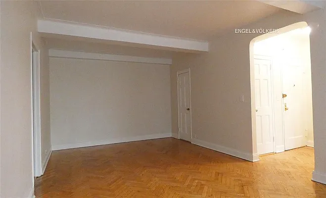 Rented by Engel & Völkers New York City | media 8