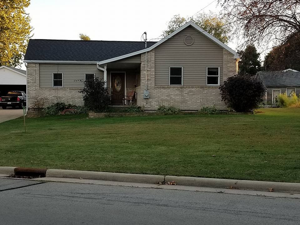 1st image of 140 Nye St