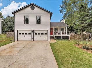 4270 Hidden Meadow Cir, Buford, GA 30518