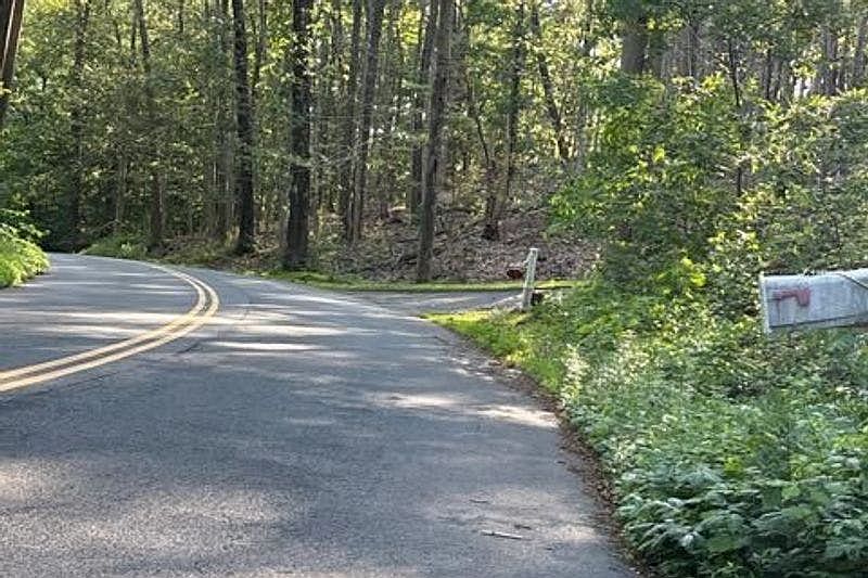 2nd image of 70 Great Ring Rd