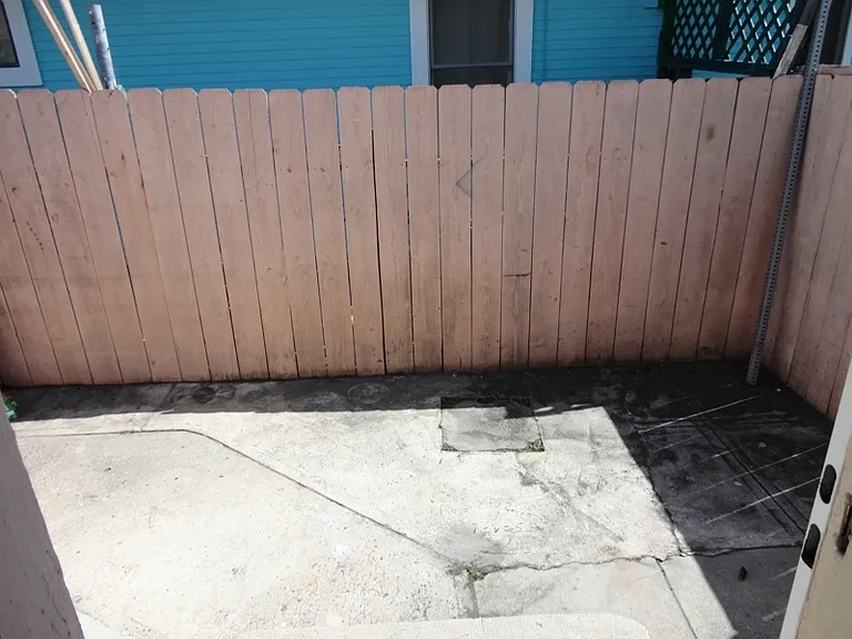 Two Bedroom One Bath Cottage with Hardwood Floors and Patio! Move in Special $1000 off 1st Month'... — Photo 2