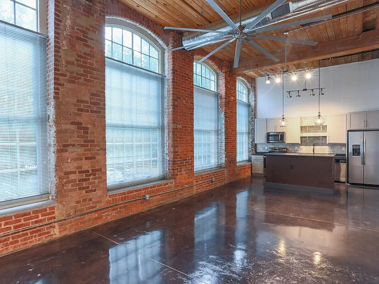 Arcadia Station Lofts — Photo 4