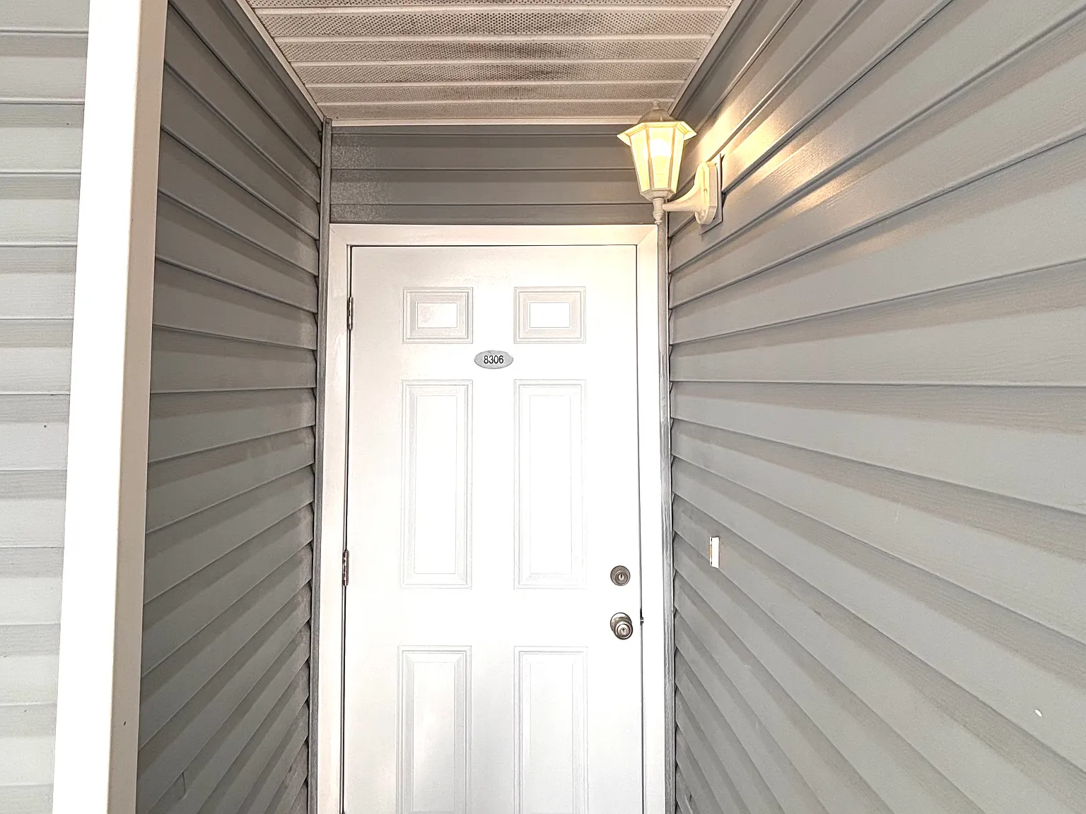 2 bed, 1.5 bath, 760 sqft, $2,000 — Photo 3