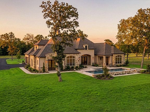 4th image of 11 Island View Rd