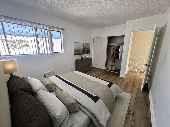 5th image of 3760 Dufresne Ct APT 12