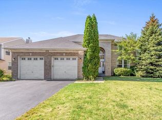 478 S Windcrest Dr, Romeoville, IL 60446