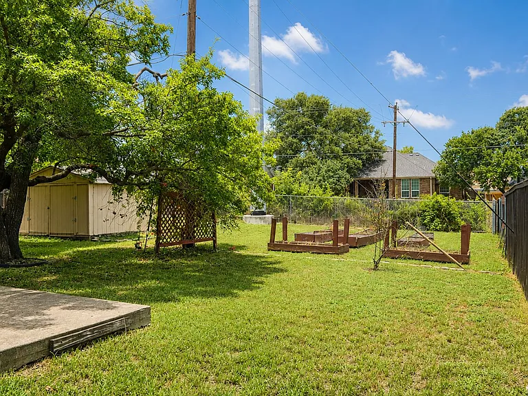 5803 Siltstone Loop — Photo 38