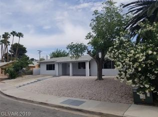 3151 Liberty Cir S, Las Vegas, NV 89121