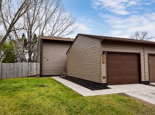 1806 23rd Ave S, Fargo, ND 58103