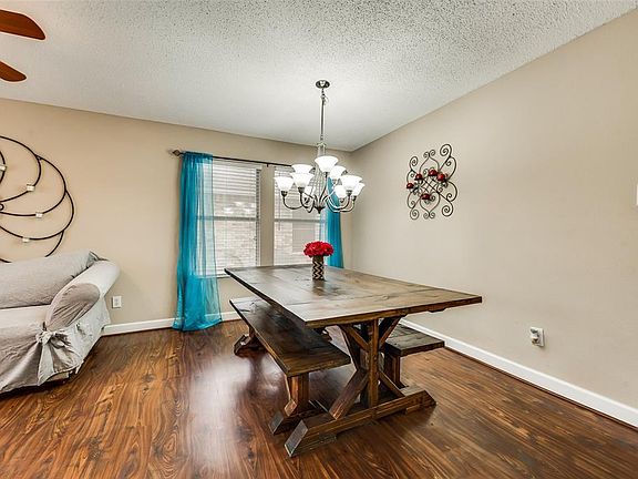 5th image of 2225 Bradford Pear Dr