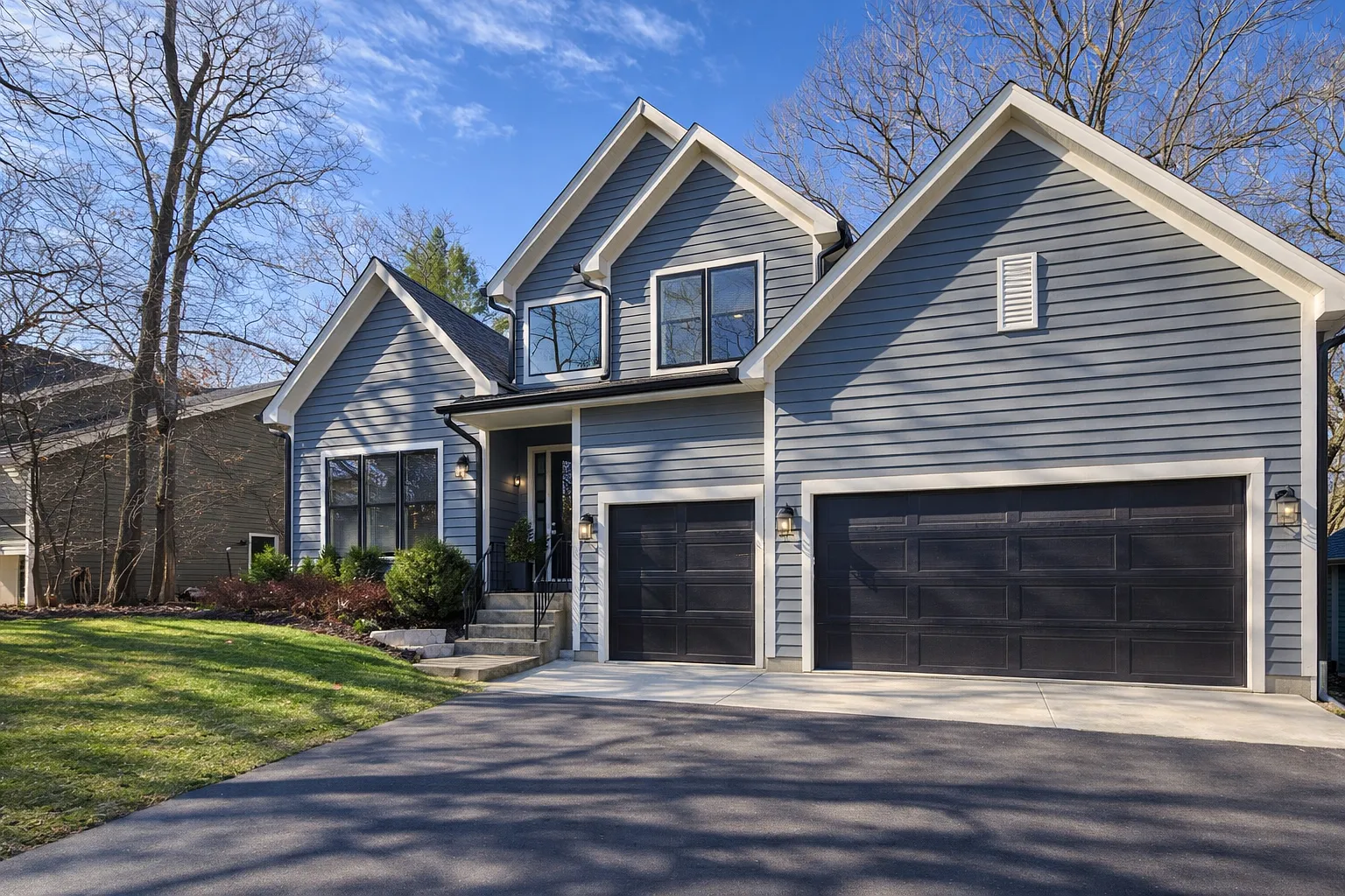 5 bed, 3.5 bath, 3022 sqft, $12,900 — Photo 1